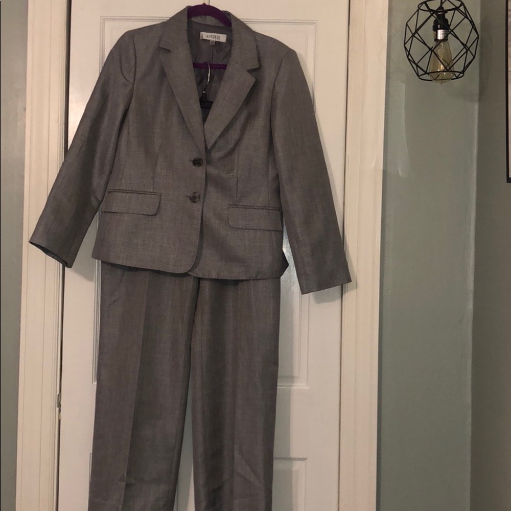 Petite Kasper Suit